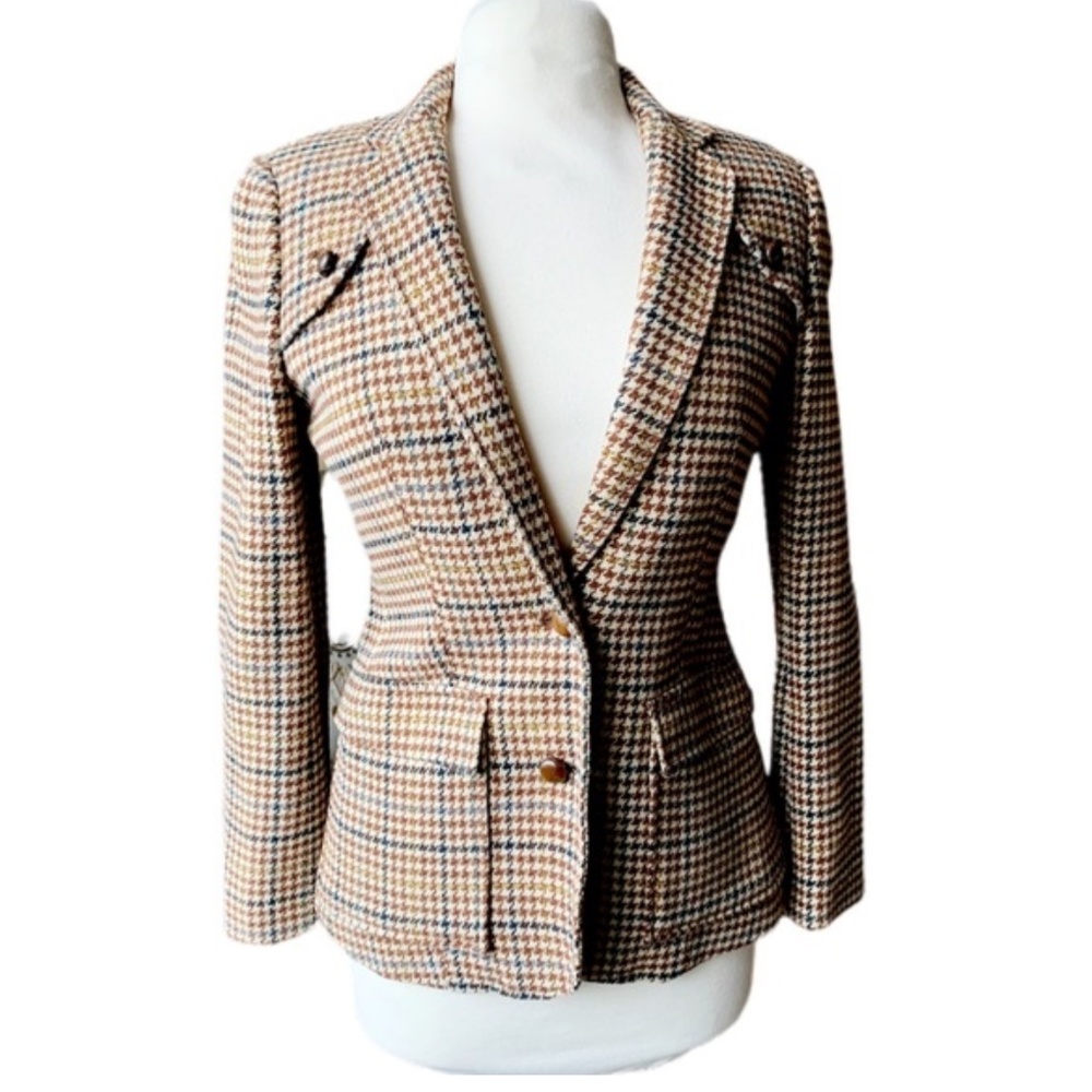 Club Monaco fitted blazer